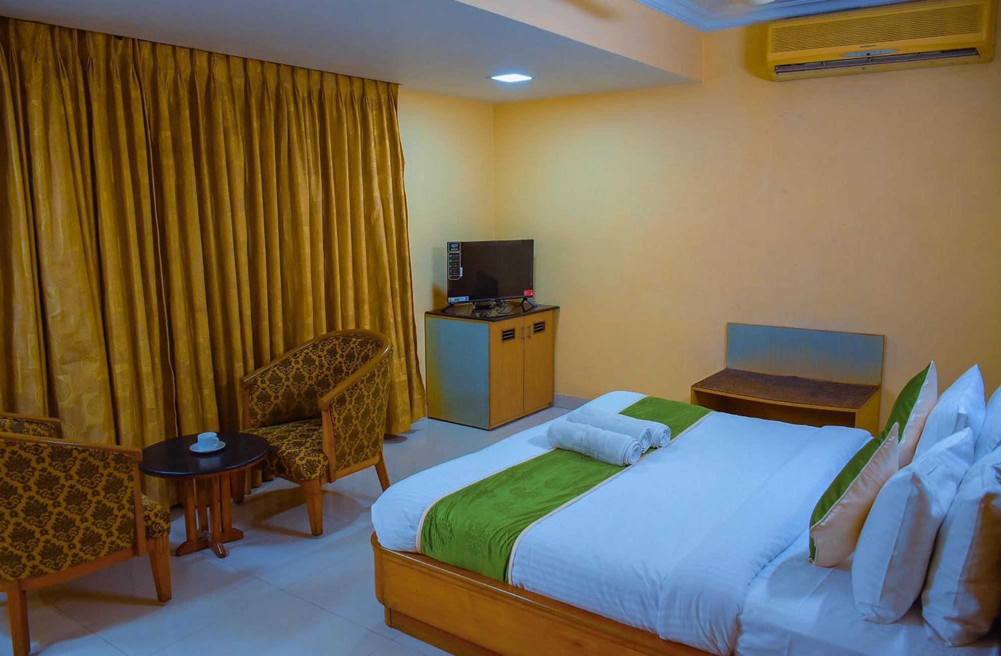 Naksha Tree Hotels - Mogappair Chennai Exterior photo