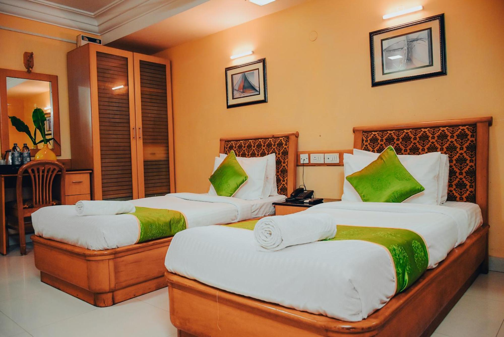Naksha Tree Hotels - Mogappair Chennai Exterior photo